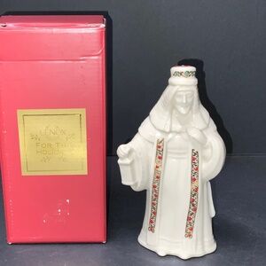 RETIRED 1999 Lenox China Jewels Nativity, Manger, King Melchior with Box - EUC!
